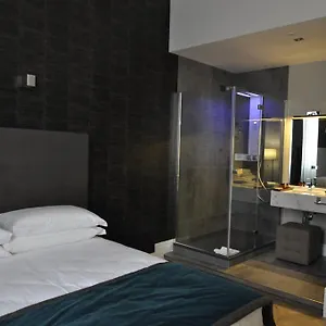 Place 24 & Wellness 2*, Roma İtalya