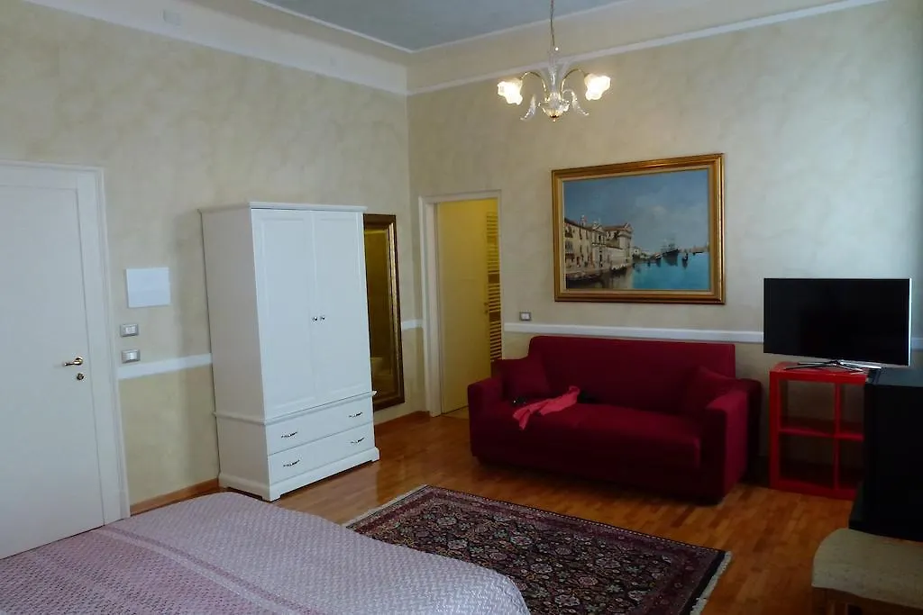 Lady Verona Residence Italy
